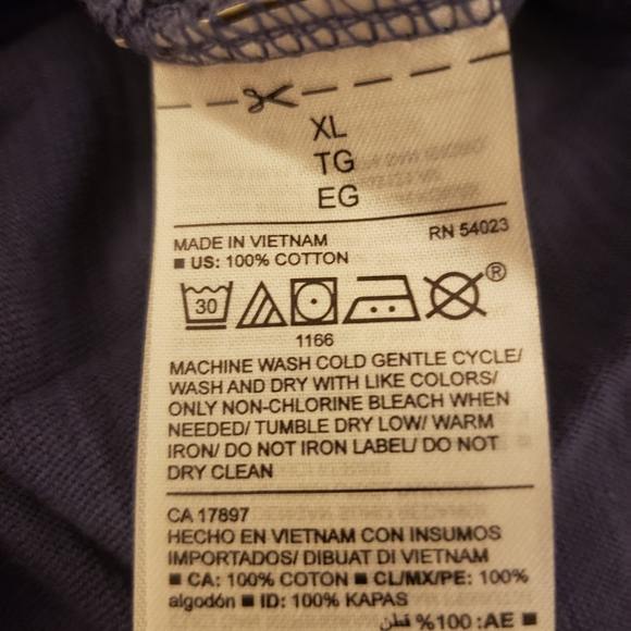 Old Navy Top! - Picture 4 of 4